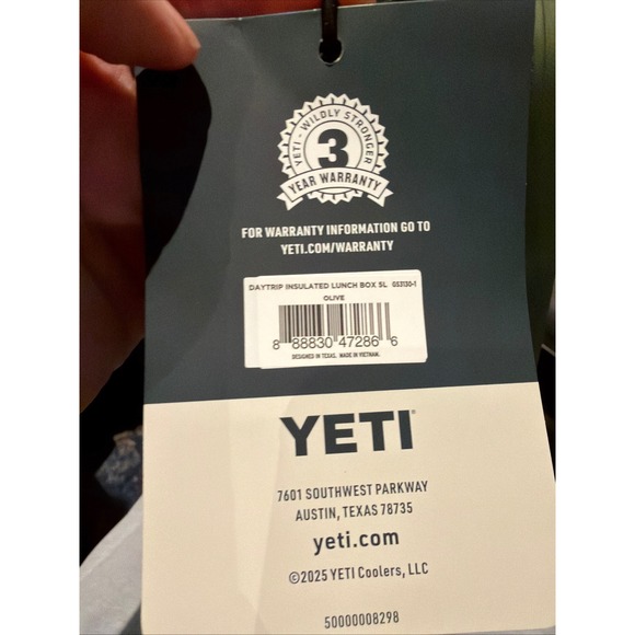 YETI Daytrip Insulated Lunch Box 5L Olive Green Hard Case Cooler - Picture 2 of 7